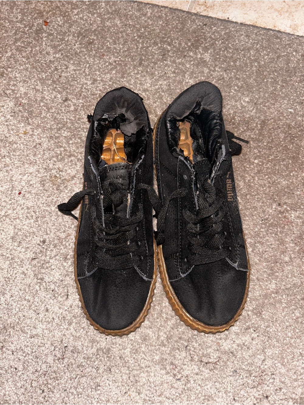 Puma Kids Black Sneakers with Brown Gum Sole